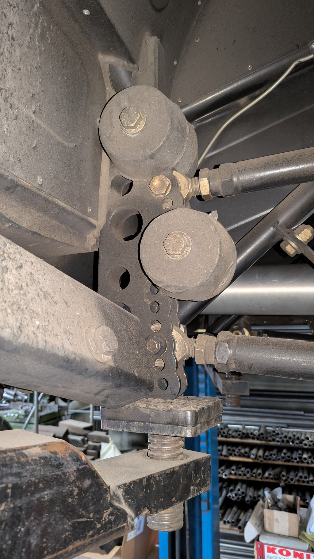 PMR 4 Link Chassis Bracket